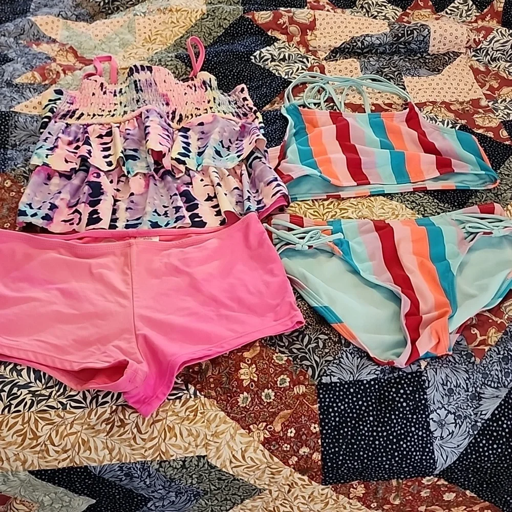 Old Navy And Others GIRLS BUNDLE Of SIZE 14/16- 8 Pieces - Picture 11 of 12